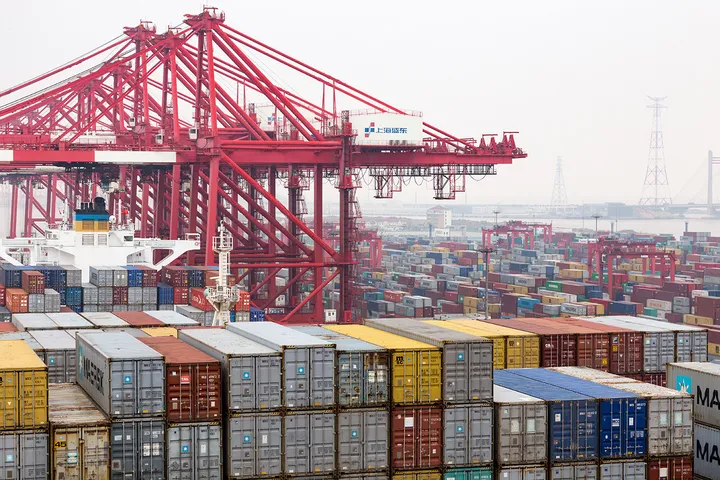 海运价钱再次下滑，，，旺季远景逐渐消逝