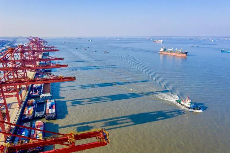 太仓港开展酿成大枢纽港