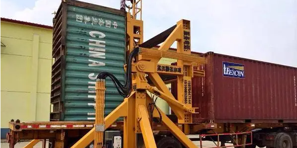 内贸粮食运输，，散装船与海运集装箱船价钱比照